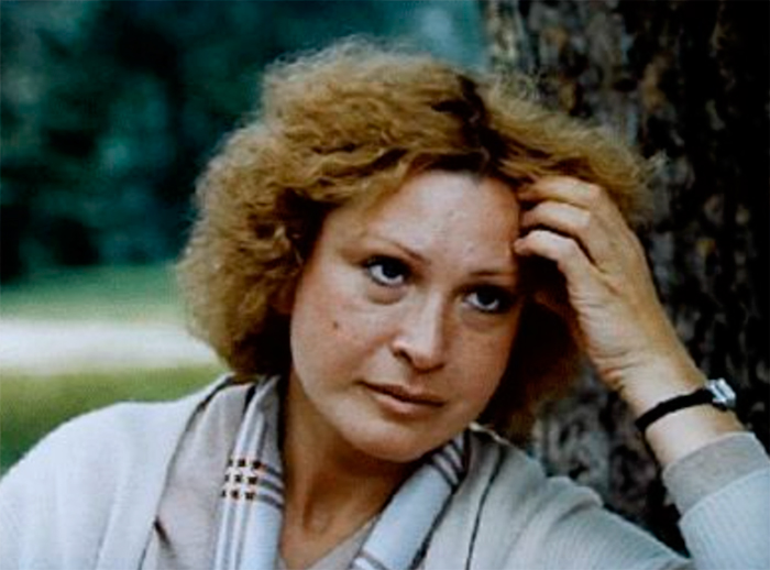 кадр Поездки на старом автомобиле 7