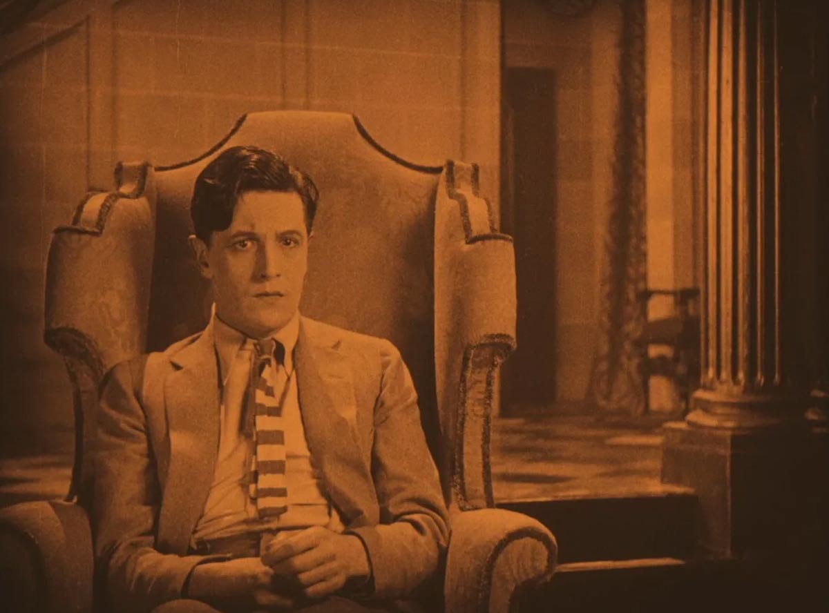 Кадр из фильма По наклонной кадр По наклонной 2