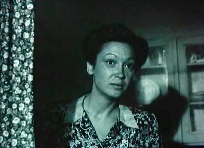 кадр После войны - мир 6