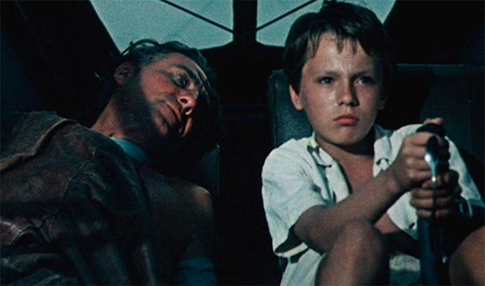 Кадр из фильма Последний дюйм кадр Последний дюйм 8