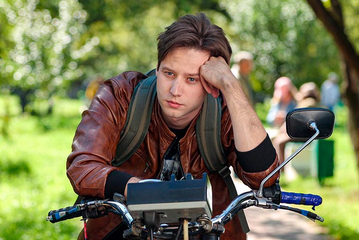 Кадр из фильма Принц на красном велосипеде кадр Принц на красном велосипеде 2