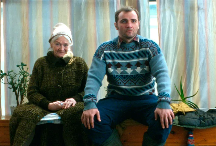 кадр Пришелец 4