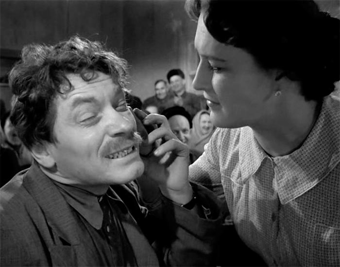 кадр Простая история 7