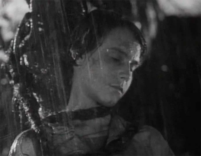 Фильм «Пятнадцатилетний капитан» (1945) - сюжет, актеры и роли, кадры ...