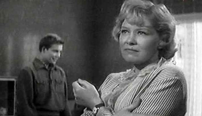 кадр Рано утром 5