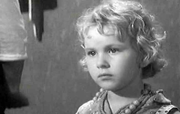 кадр Рано утром 7