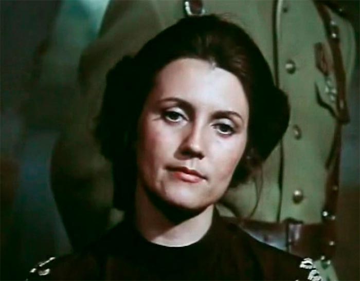 Кадр из фильма Расколотое небо кадр Расколотое небо 11