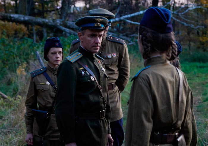 Фильм «Расправляя крылья» (2022) - сюжет, актеры и роли, кадры из фильма