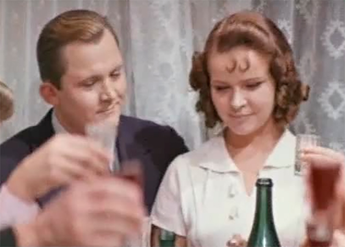 Кадр из фильма Расскажи мне о себе кадр Расскажи мне о себе 7