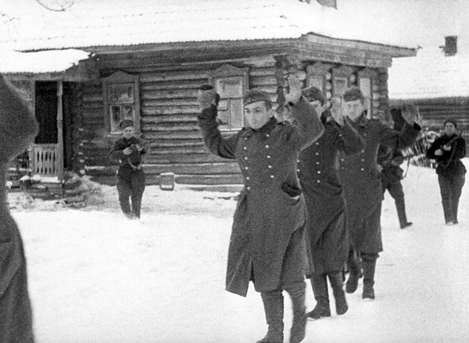 кадр Разгром немецких войск под Москвой 10