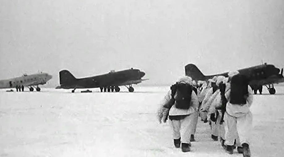 кадр Разгром немецких войск под Москвой 11