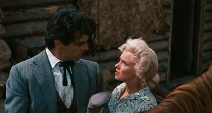 кадр Река не течет вспять 8