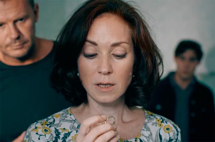 Кадр из фильма Родные руки кадр Родные руки 8