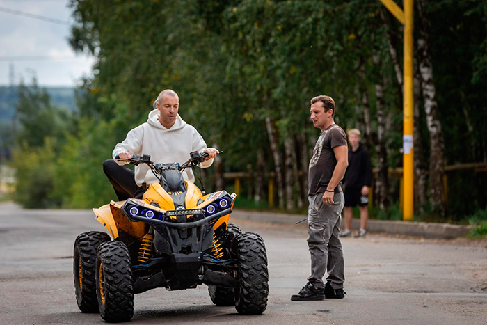 кадр Роман с того света 6