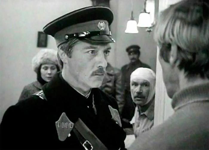 кадр Рожденная революцией 2