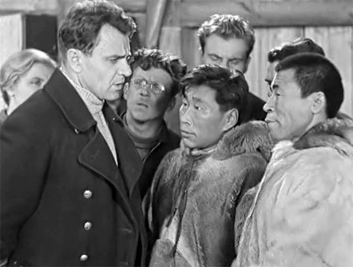 кадр Семеро смелых 4