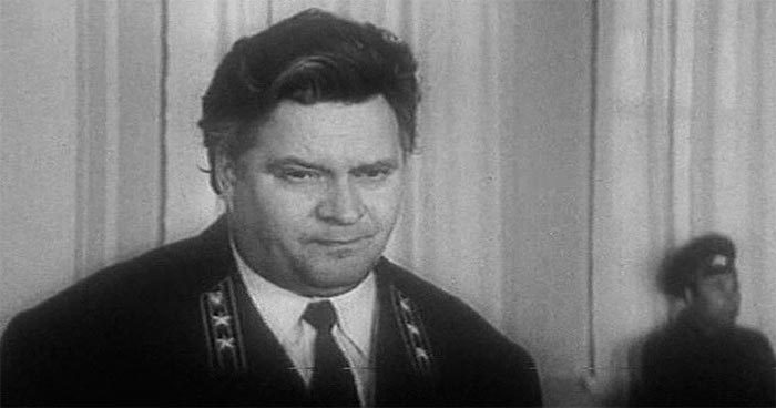 Кадр из фильма Шах королеве бриллиантов кадр Шах королеве бриллиантов 9