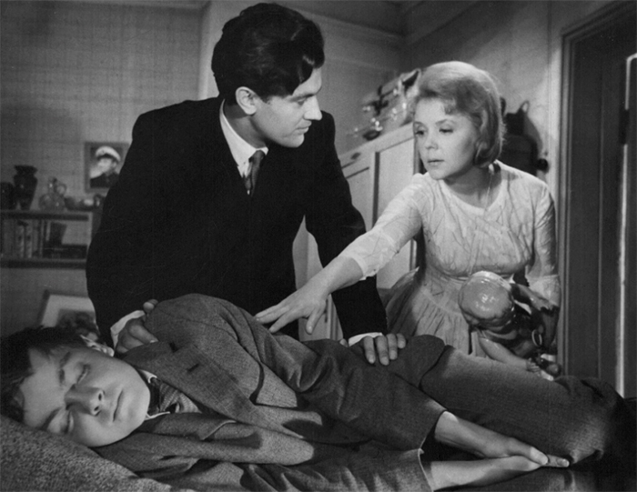 Кадр из фильма Шестнадцатая весна кадр Шестнадцатая весна 3