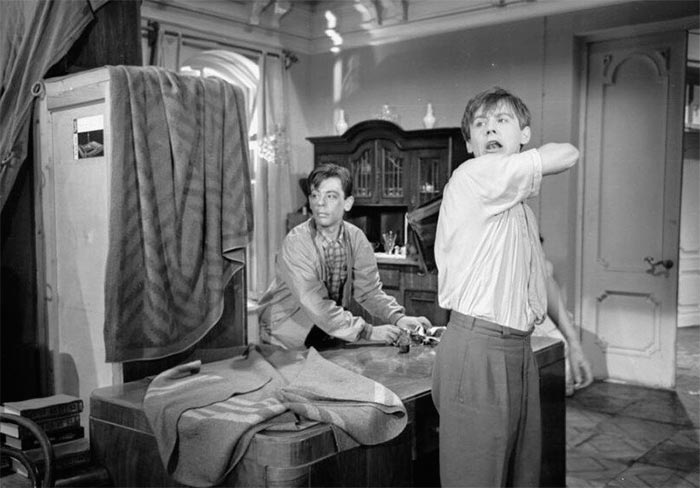 Фильм «Шумный день» (1960) - сюжет, актеры и роли, кадры из фильма
