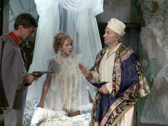 Кадр из фильма Старая, старая сказка кадр Старая, старая сказка 7