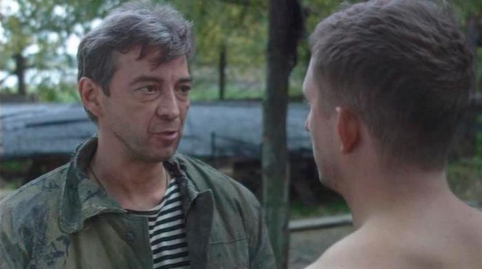 кадр Течет река Волга 2