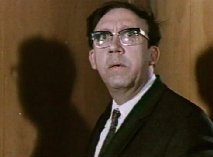 Кадр из фильма Точка, точка, запятая... кадр Точка, точка, запятая... 8