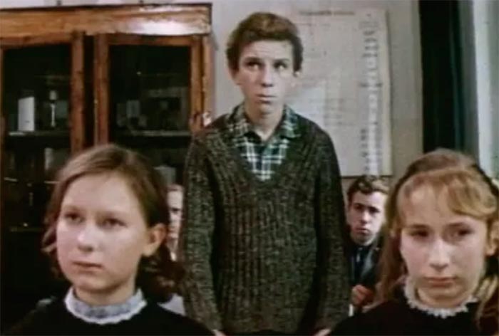 Кадр из фильма Точка, точка, запятая... кадр Точка, точка, запятая... 9