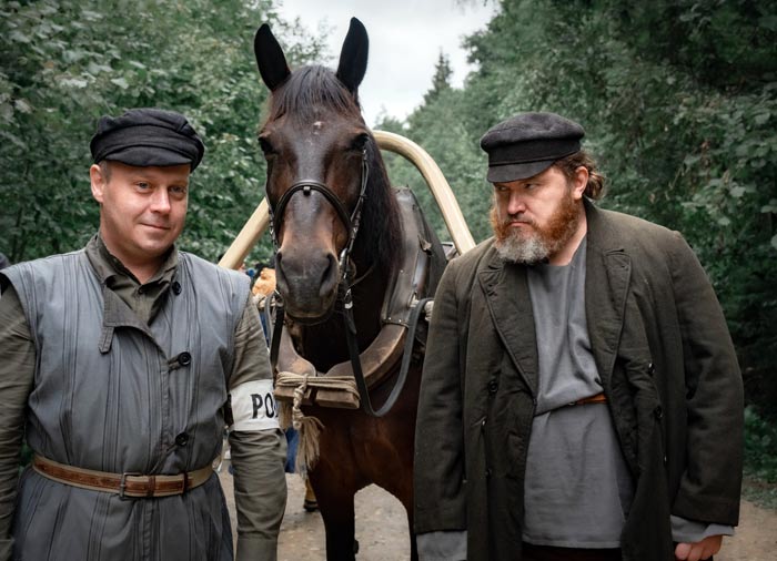 кадр Топор 1944 4