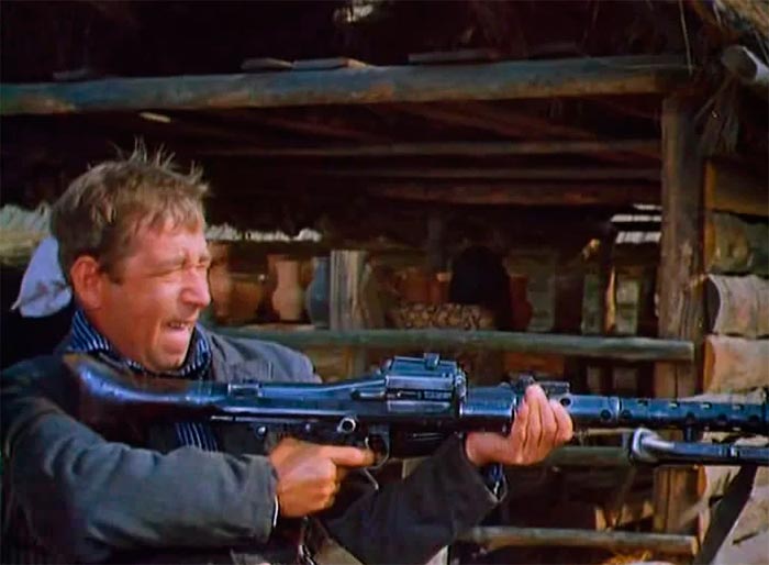 Кадр из фильма Тревожный месяц вересень кадр Тревожный месяц вересень 9