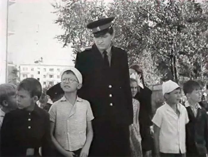 Кадр из фильма Три с половиной дня из жизни Ивана Семёнова, второклассника и второгодника кадр Три с половиной дня из жизни Ивана Семёнова, второклассника и второгодника 11