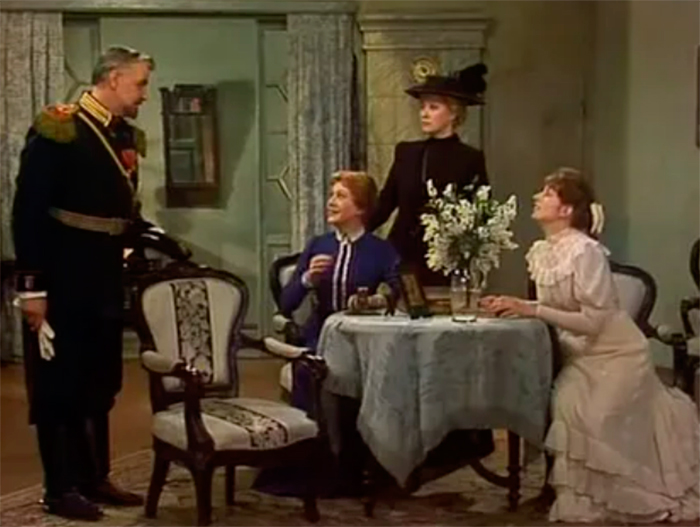 кадр Три сестры 9