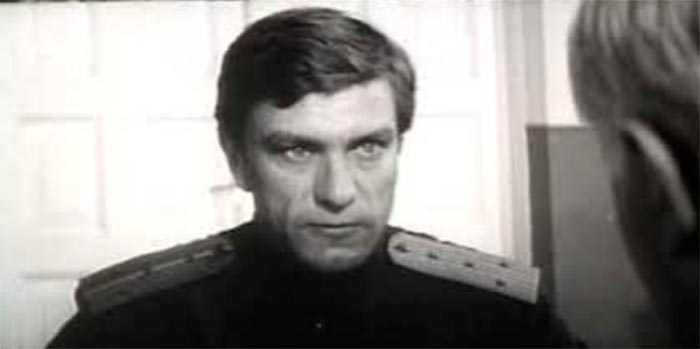 кадр Тройная проверка 3