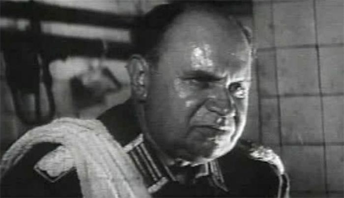 кадр Тройная проверка 11