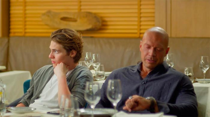 кадр Тут все свои 3