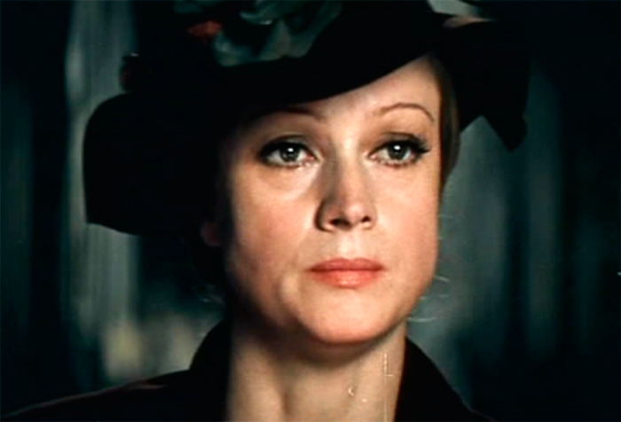 кадр У опасной черты 10