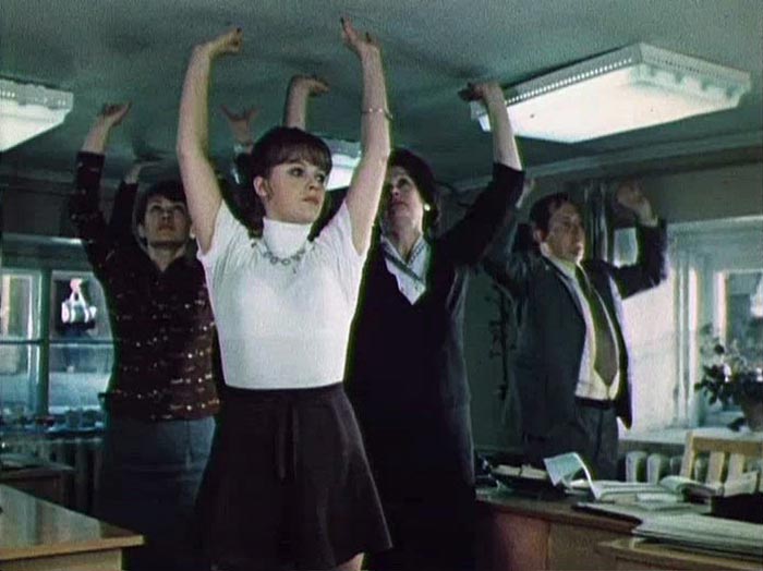 кадр Уходя - уходи 2