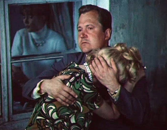 кадр Уходя - уходи 3