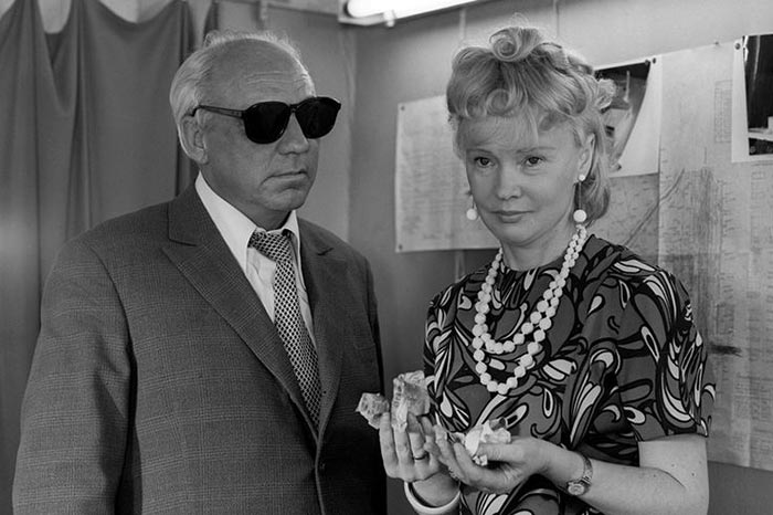 кадр Уходя - уходи 6