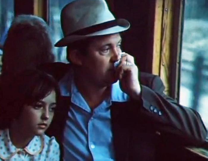 кадр Уходя - уходи 9