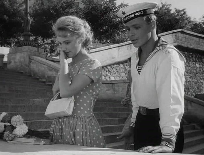 Кадр из фильма Увольнение на берег кадр Увольнение на берег 11