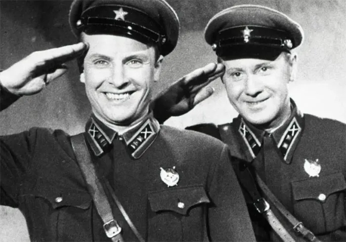 кадр В 6 часов вечера после войны 5