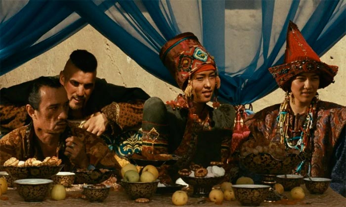 Кадр из фильма V центурия. В поисках зачарованных сокровищ кадр V центурия. В поисках зачарованных сокровищ 7