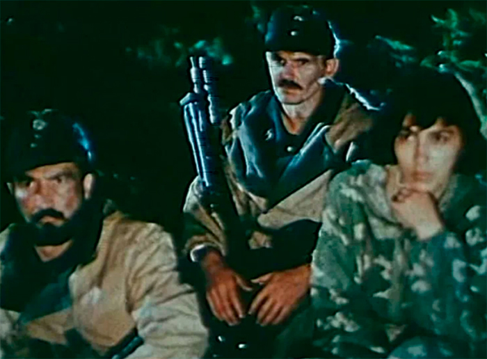 Кадр из фильма В двух шагах от Рая кадр В двух шагах от Рая 8