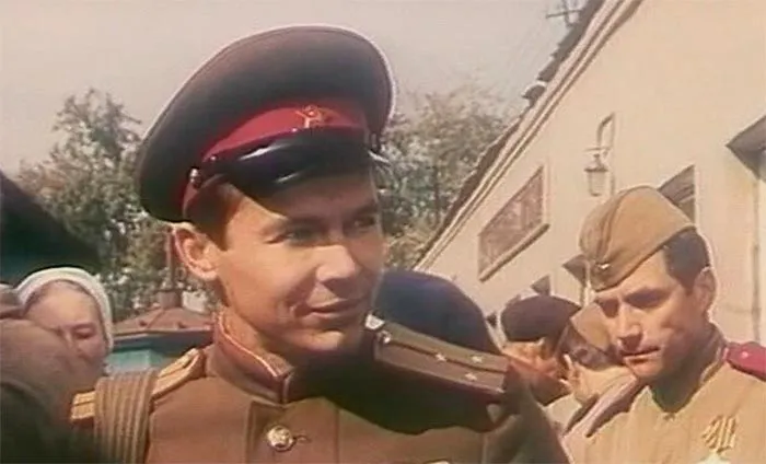 кадр В последнюю очередь 7