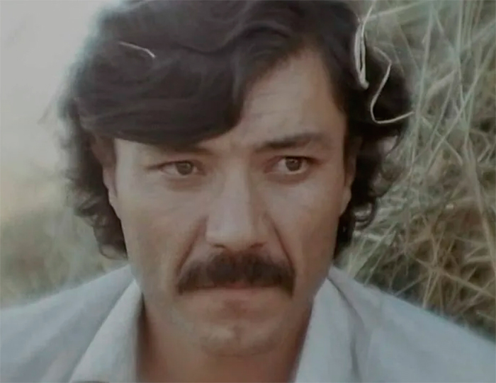 кадр В стремнине бешеной реки 4