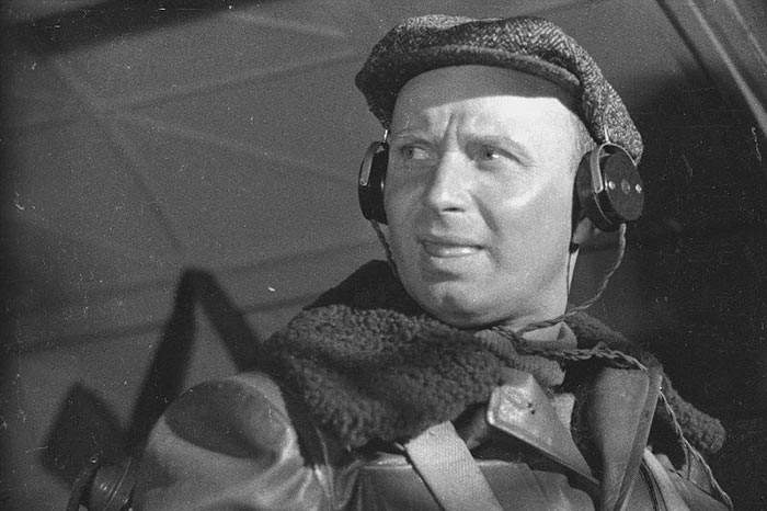 Фильм «Валерий Чкалов» (1941) - сюжет, актеры и роли, кадры из фильма