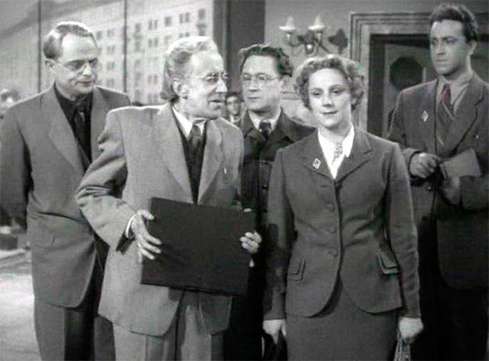 Кадр из фильма Весна в Москве кадр Весна в Москве 4