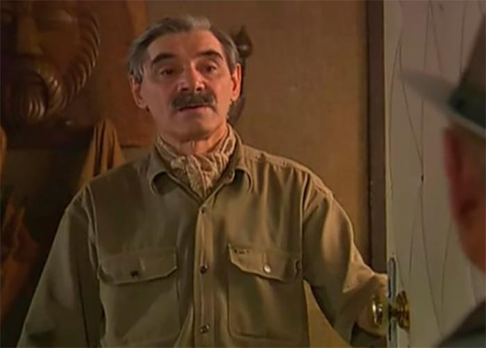 кадр Вход через окно 11