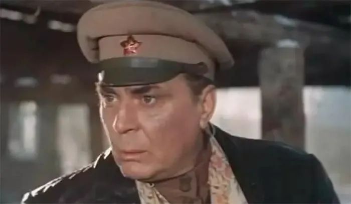 кадр Высокое звание 3