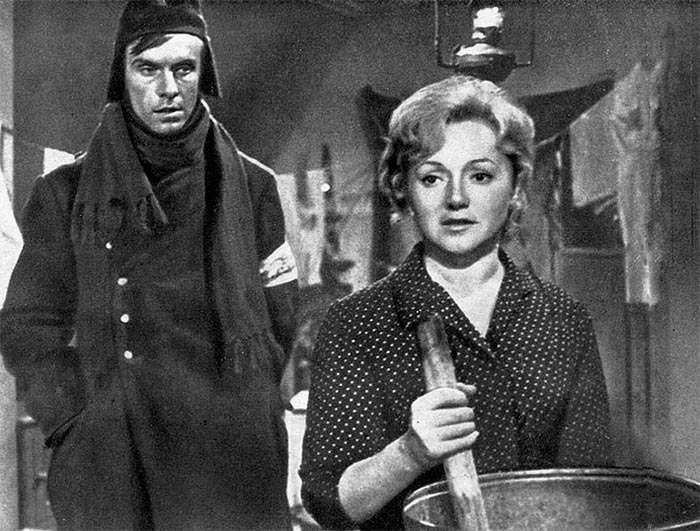 кадр Вызываем огонь на себя 2